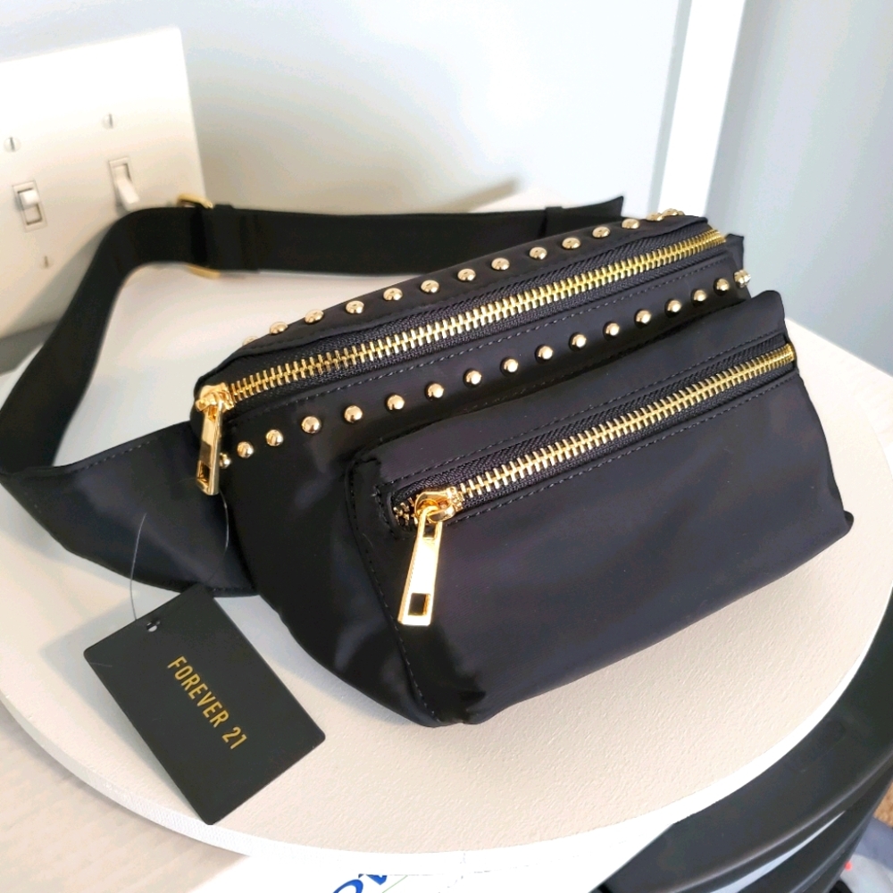 Black Studden Fanny Pack